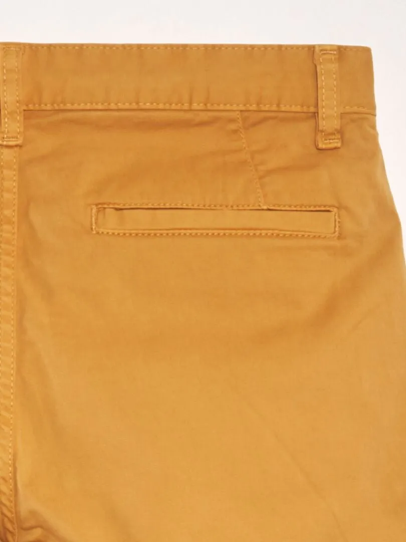 Bermudas tipo chino - AMARILLO