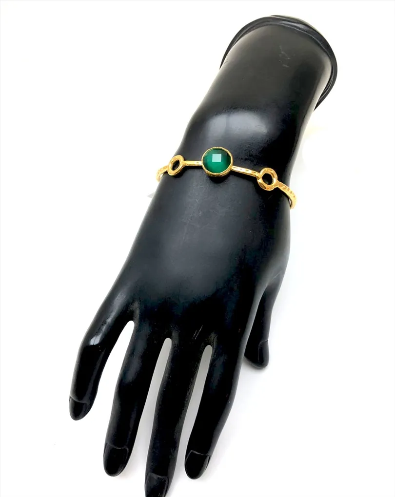 FINO DISEÑO PARA ESTA BONITA PULSERA CON LA QUE LUCIR TU OUTFIT