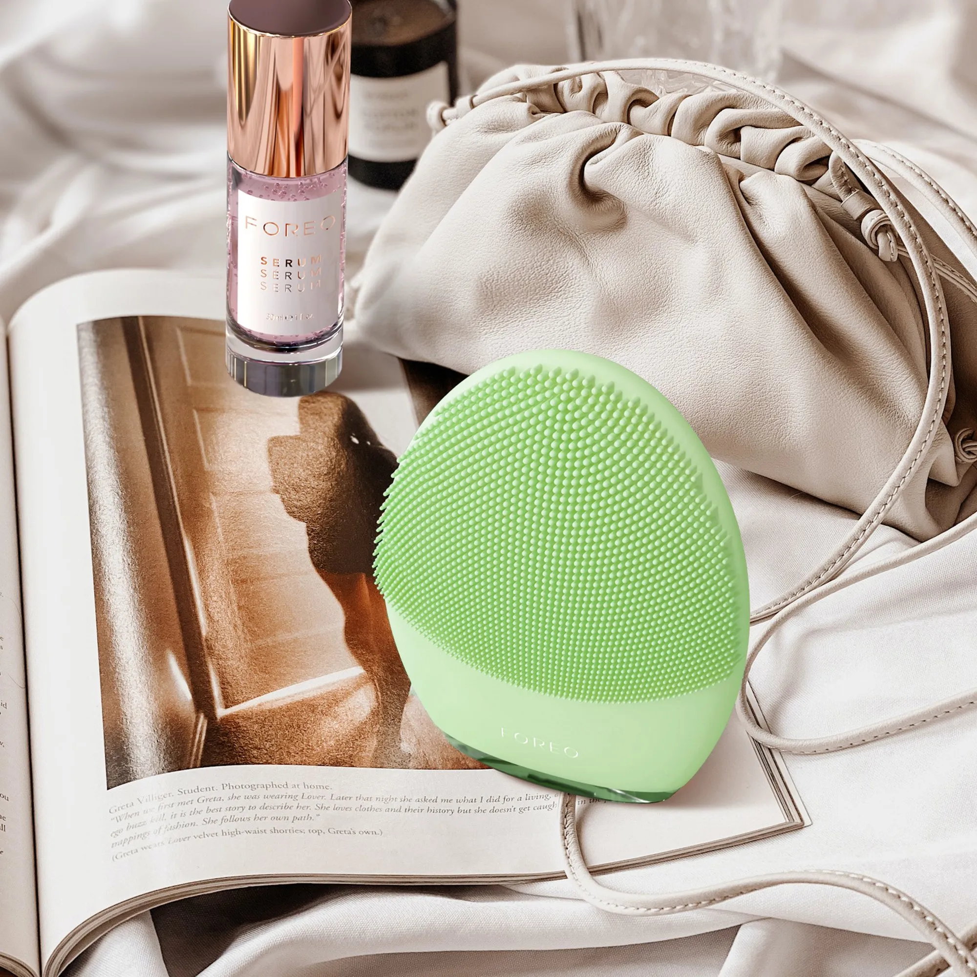 FOREO LUNA(TM) 4 Combination Skin