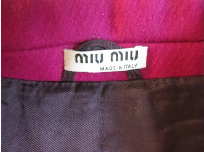 Miu Miu Capa Rosa 