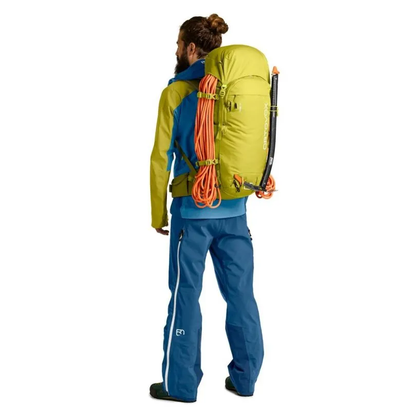 Mochila Ortovox Peak 45 (margarita sucia)