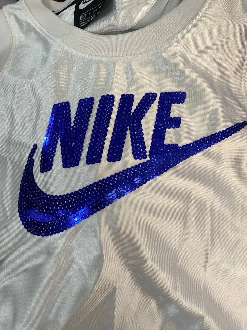 NIKE Polera Deportiva Lentejuela