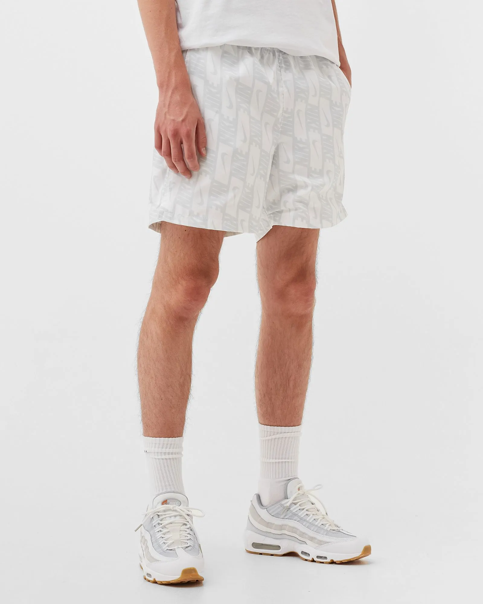 Nike Repeat Woven Short Flow