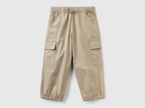 Pantalón cargo de algodón elástico