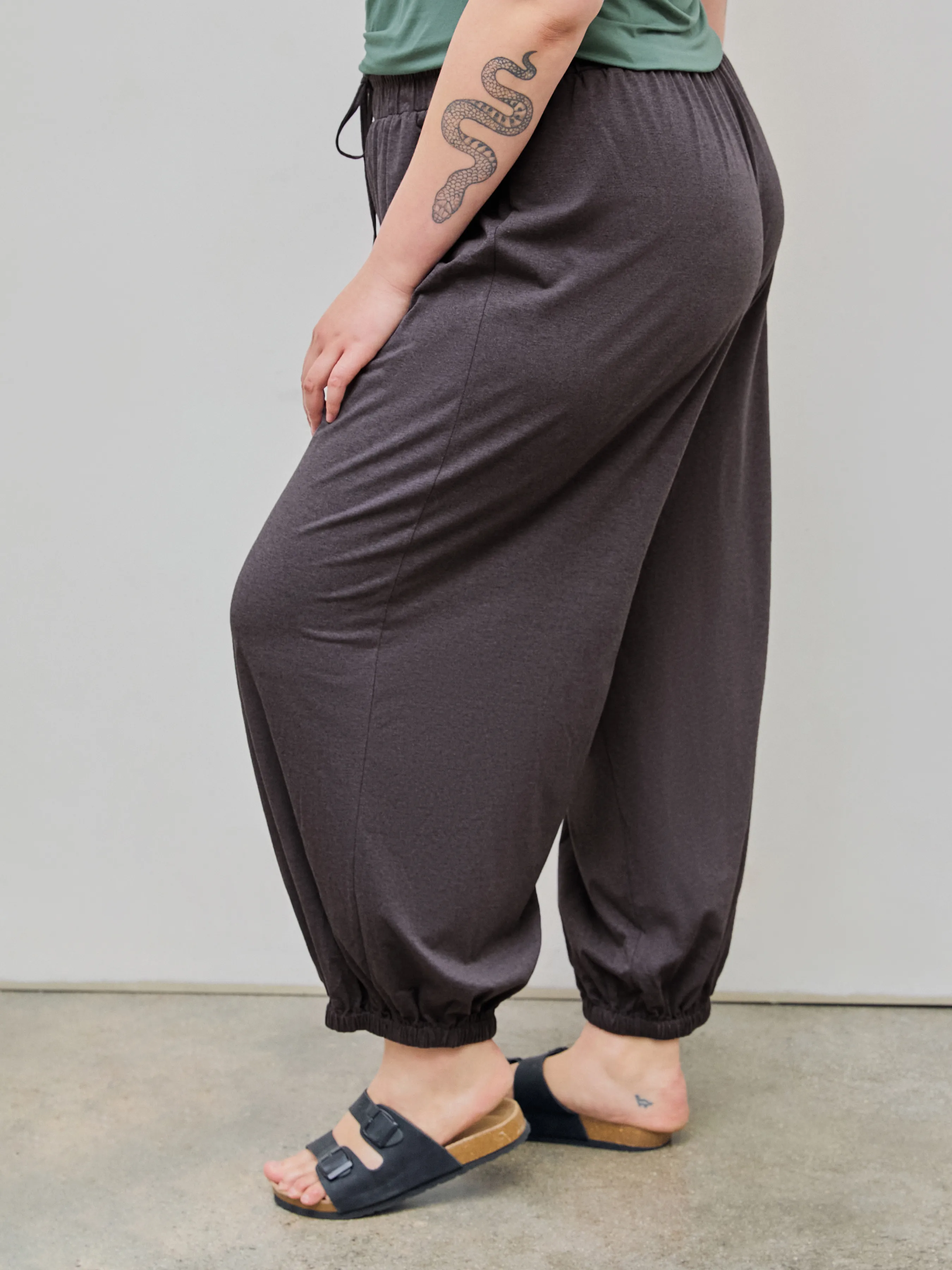  Pantalones de Jersey Anudados Sólidos Curvy