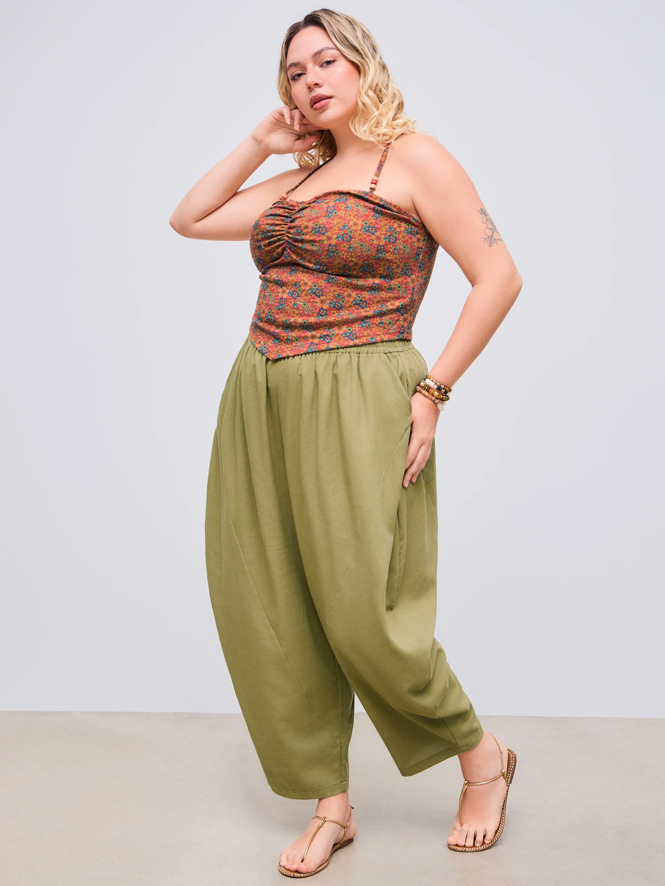 Pantalones de lino de tiro medio sólidos con bolsillo y pierna ancha Curvy