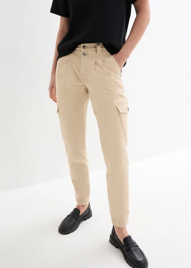 Pantalón de estilo cargo Beige