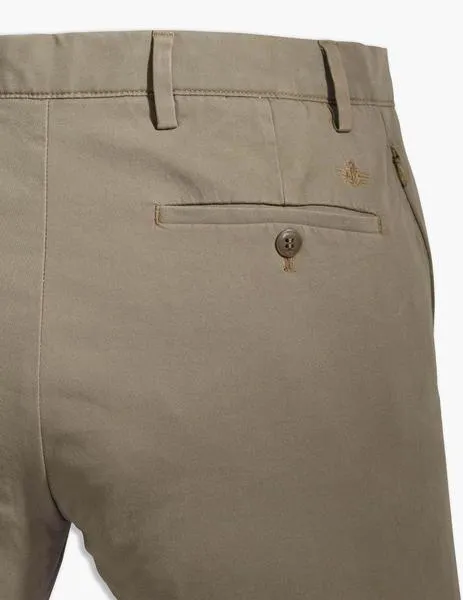 Pantalón Dockers Slim Fit Motion 360 Flex Alpha Chino