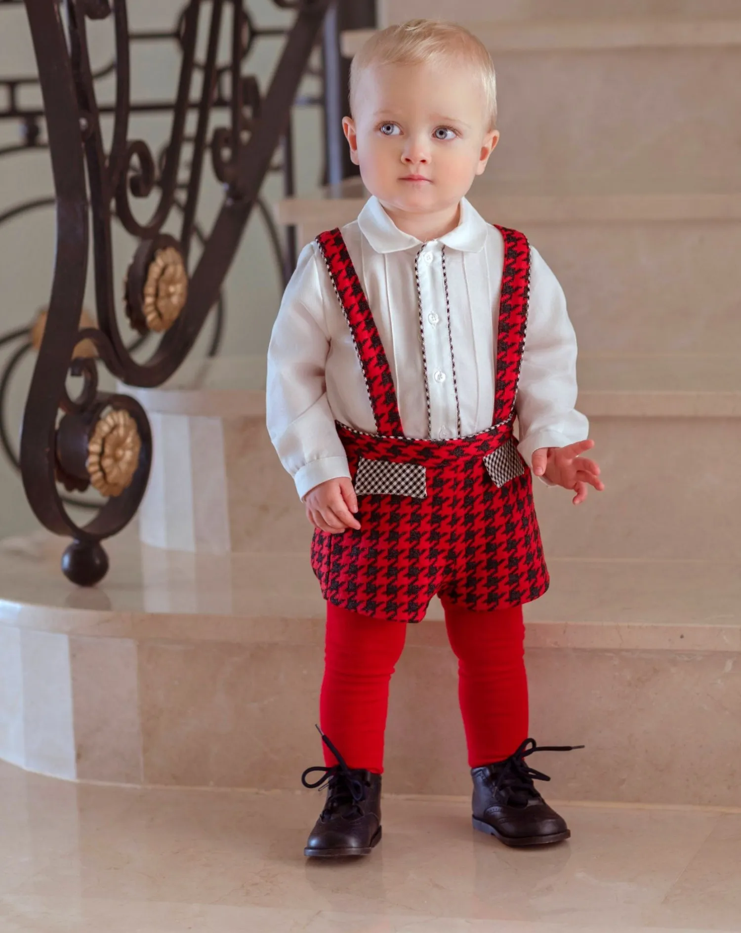 Set for boy. White shirt and houndstooth pants.