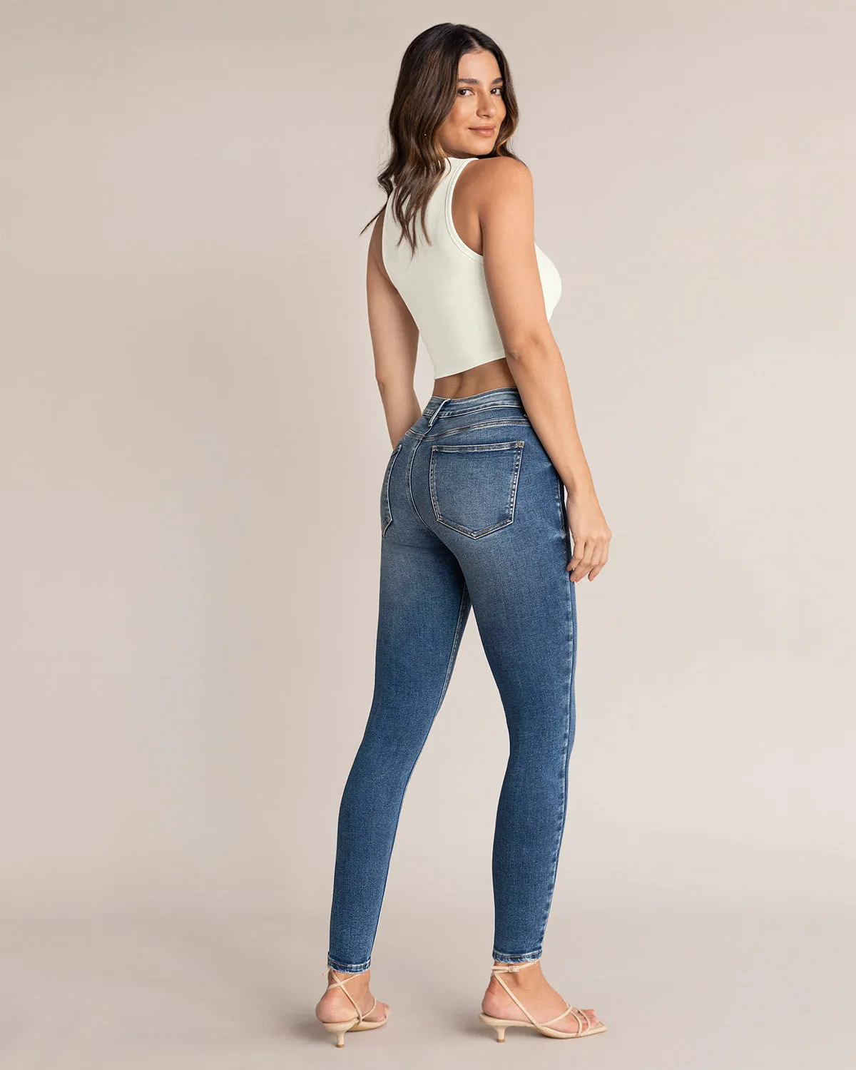 Skinny jean con bolsillos funcionales