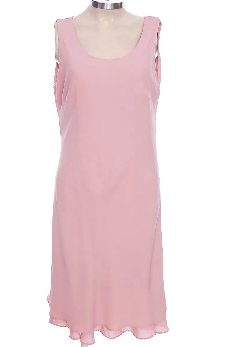 Vestido / Enterizo color Rosado - Closeando